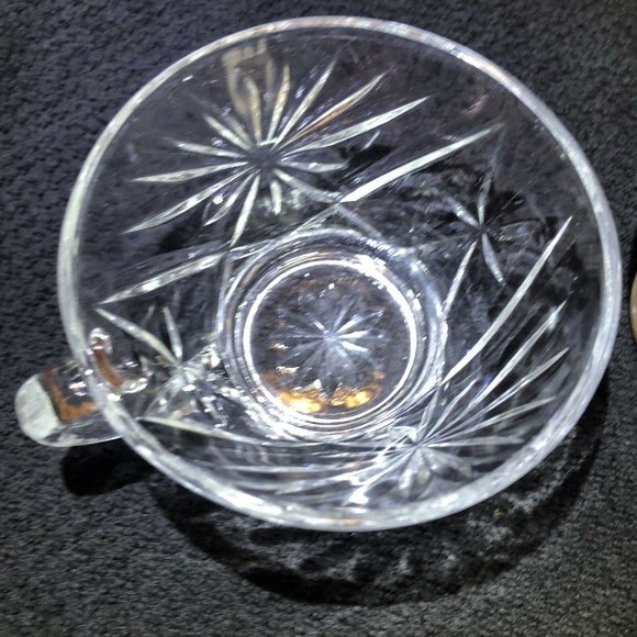 Vintage Prescut Pressed Clear Glass Punch Cups Starburst Design Set Of 2 Cups - Picture 3 of 4
